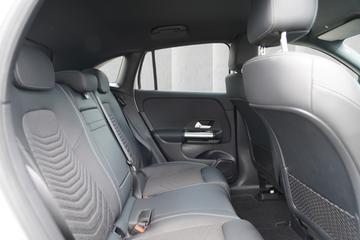 صورة 10 لـ 2023 Mercedes-BENZ EQA