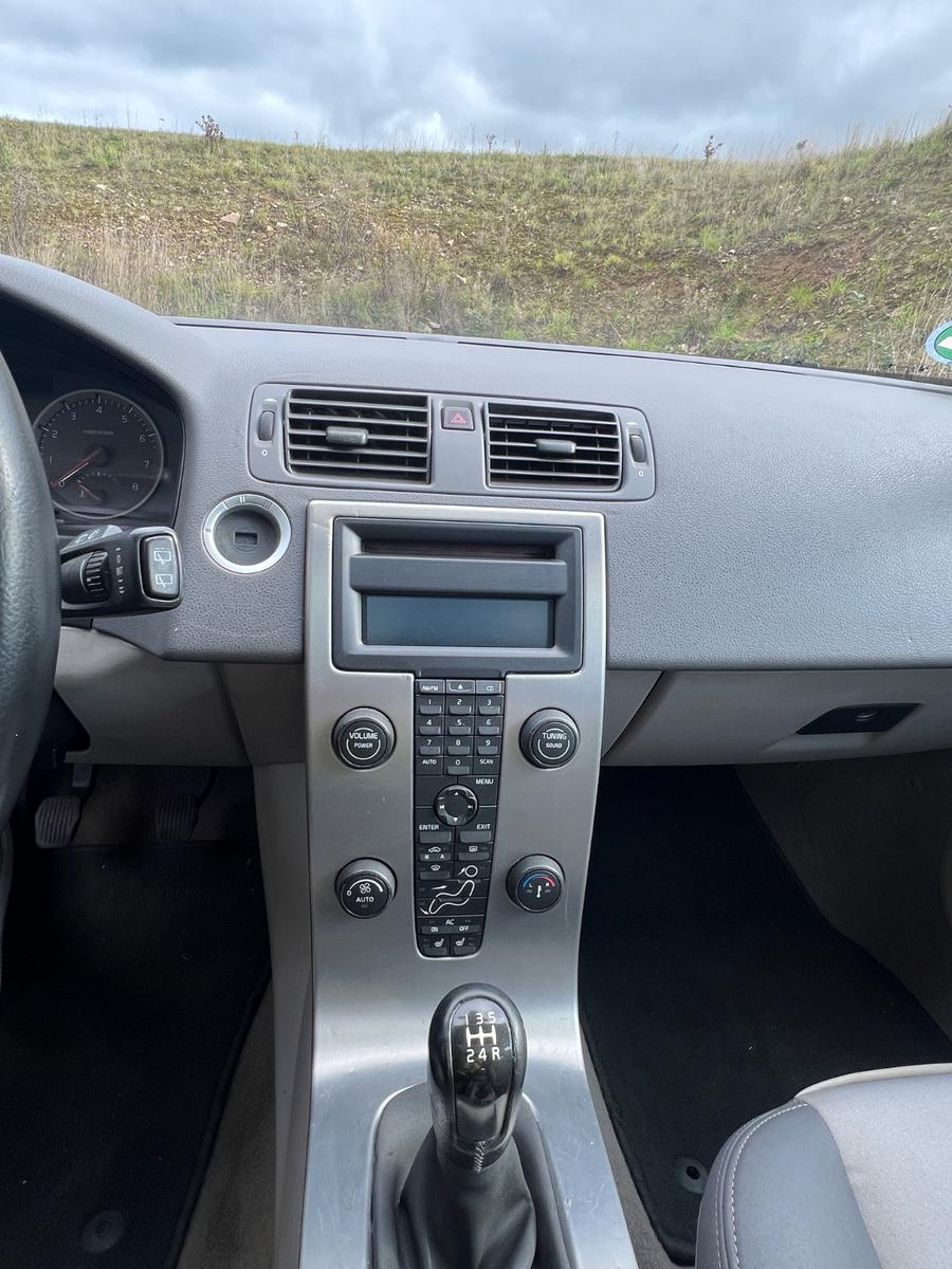 Volvo V50 2004 — photo 13