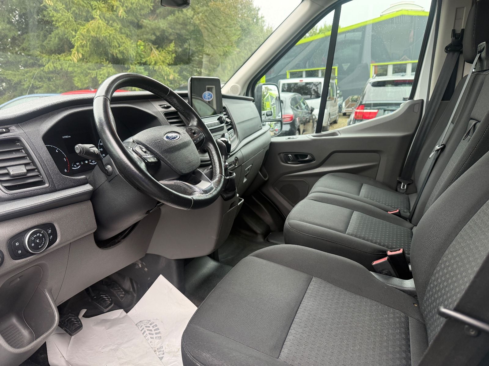Fahrzeugabbildung Ford Transit Kasten 350 L3 Trend) unfallfrei