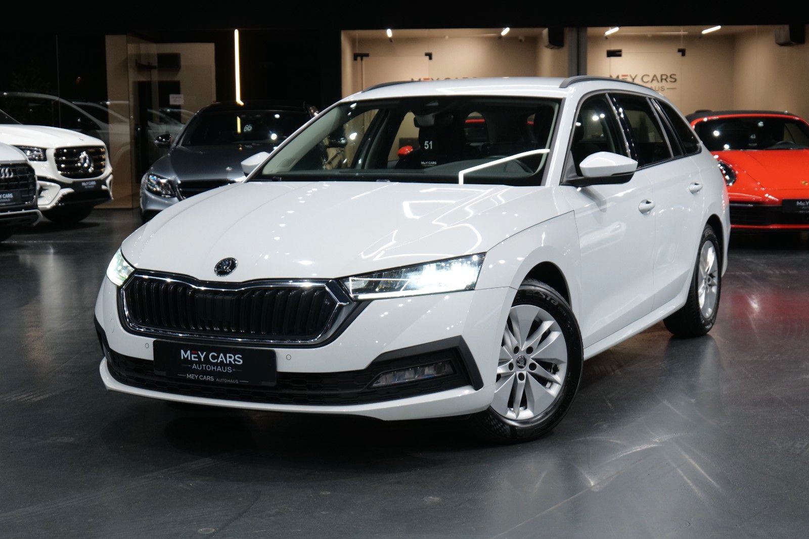 Skoda Octavia - 1