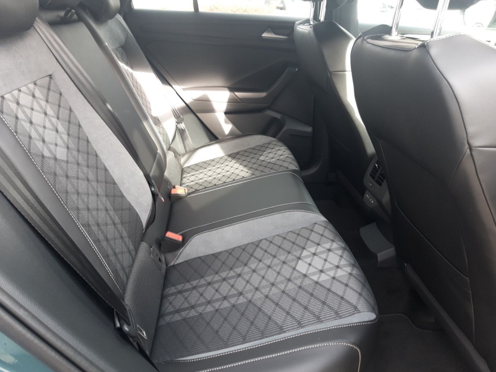 T-Roc R-Line 1,5 TSI OPF 110 kW (150 PS) 7-Gang-