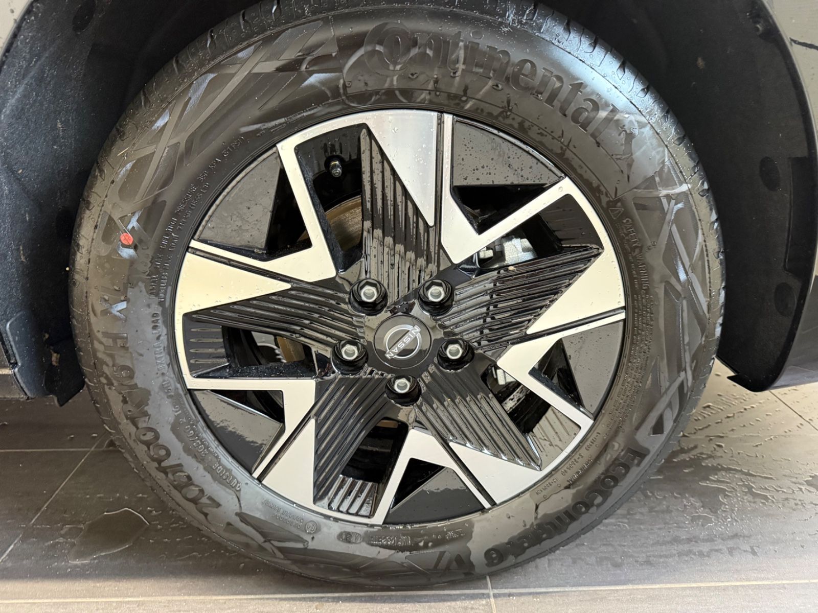 Fahrzeugabbildung Nissan Townstar Kombi L1 N-Connecta - Design-Paket