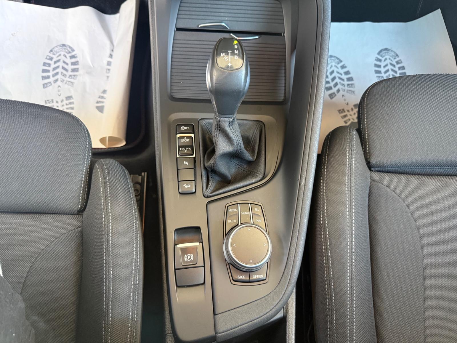 BMW X1 xDrive 20i Panorama / Head up / Kamera