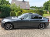 BMW 330i Luxury Line Automatic Luxury Line - BMW 330 mit Benzin-Antrieb: Limousine, Automatik
