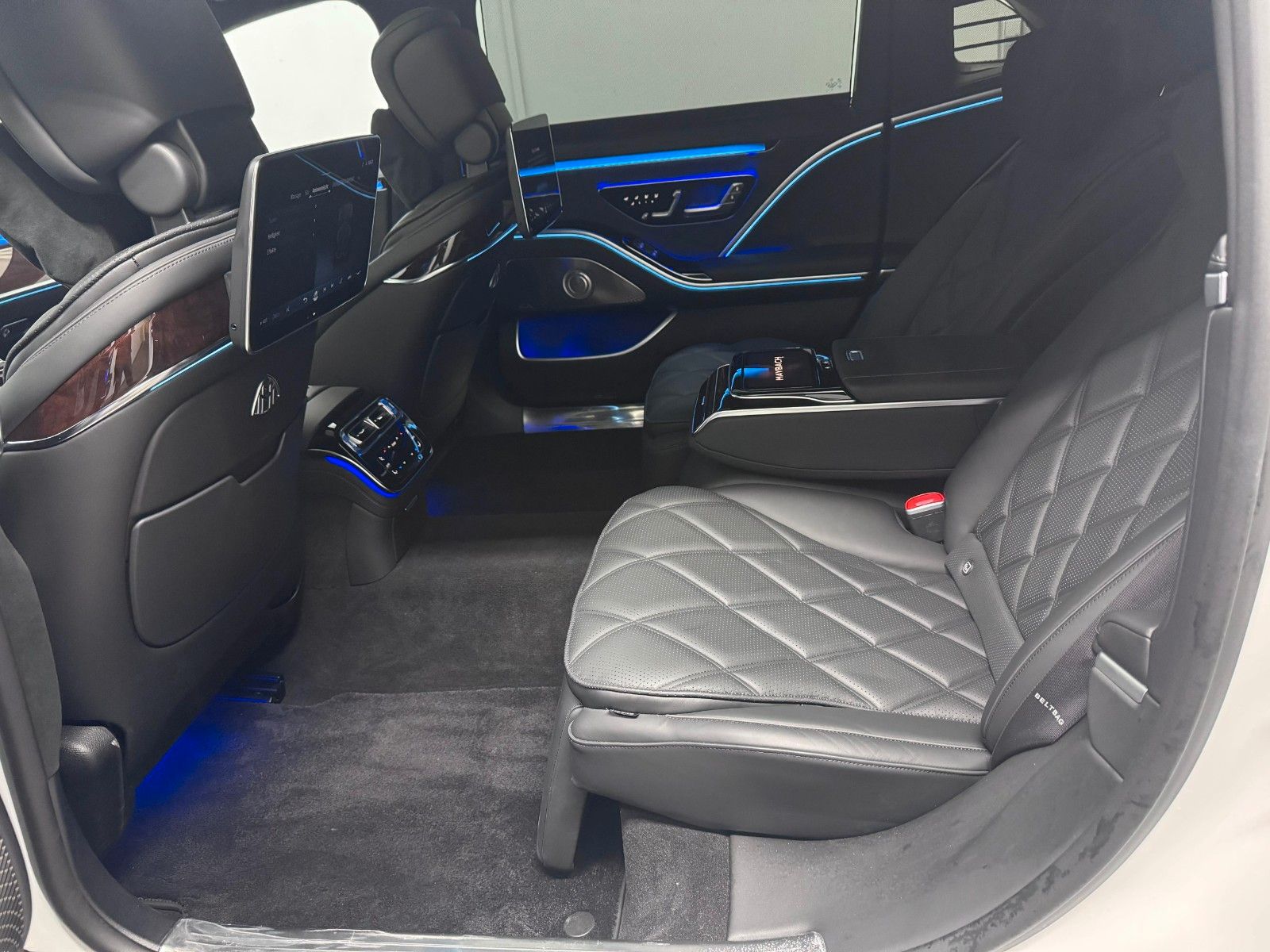 Fahrzeugabbildung Mercedes-Benz S 680 Maybach *Chauffeur*HEADUP*EXECUTIVE*