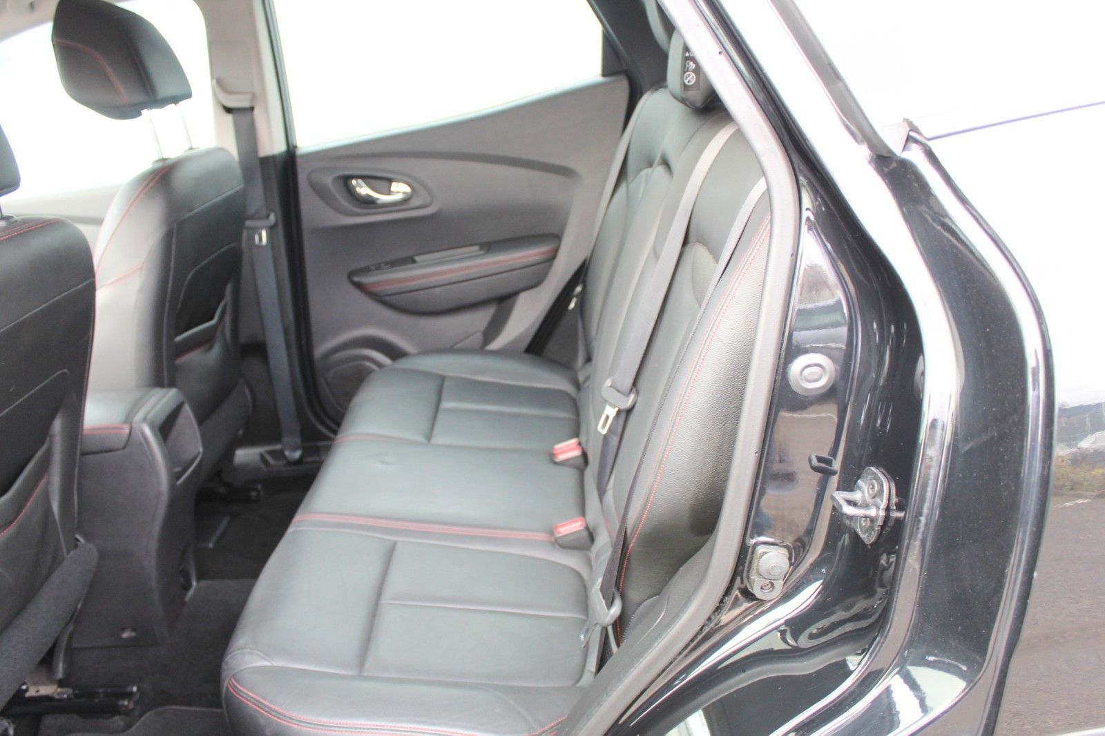 Fahrzeugabbildung Renault Kadjar Crossborder Automatik*Navi*Leder*Bose