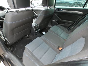 Volkswagen Passat Variant - 10