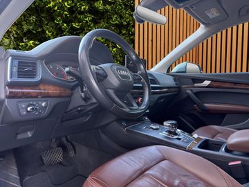 Audi Q5 - 10