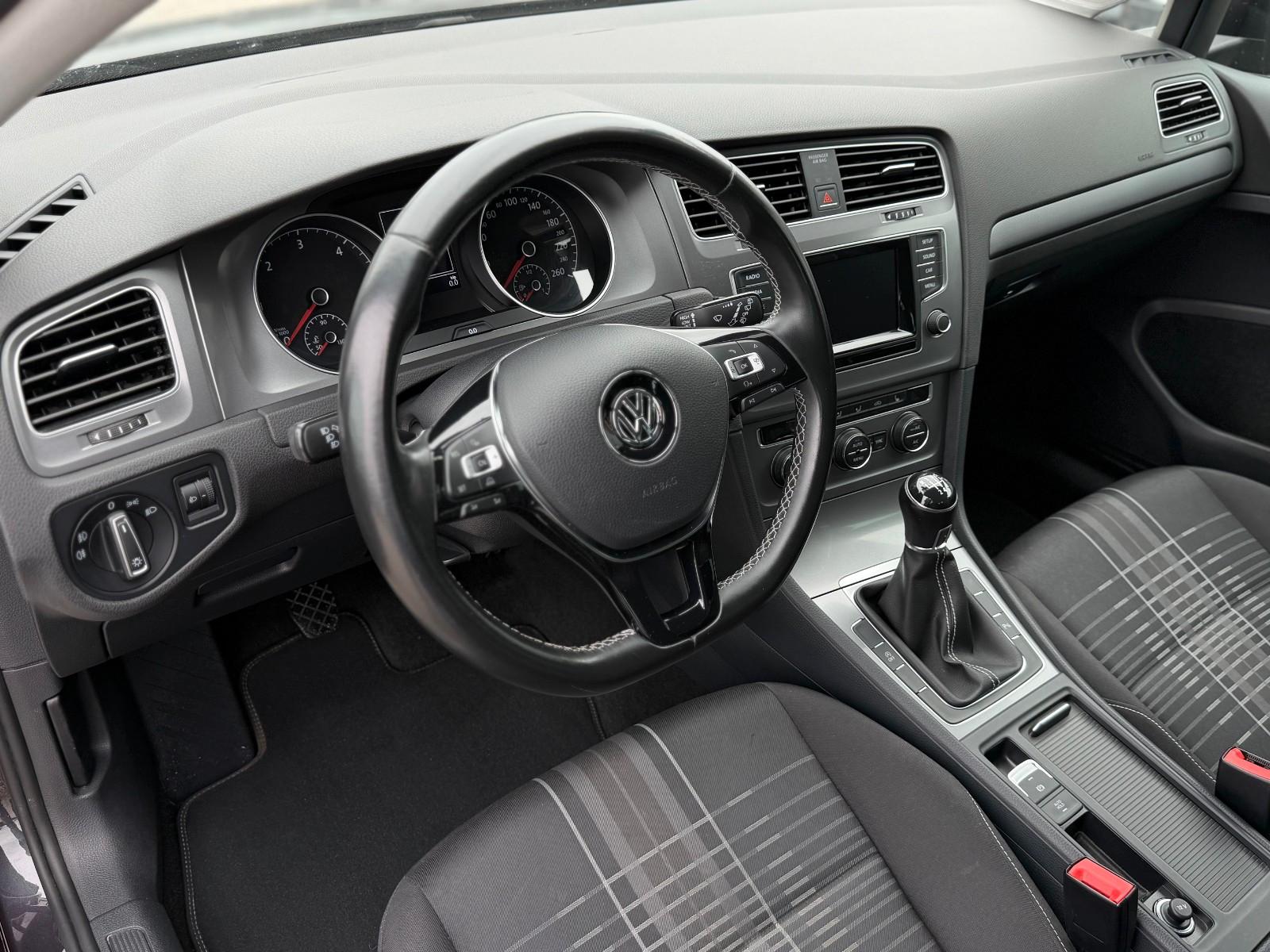 Volkswagen Golf 2015 — photo 15