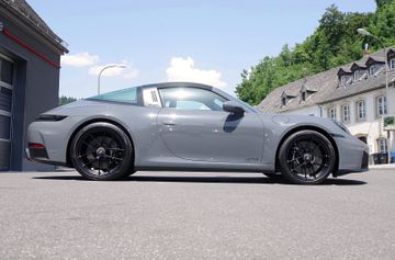Porsche 992 Targa 4 GTS*ACC,BOSE,18-Wege,Sitzbelüft,360°