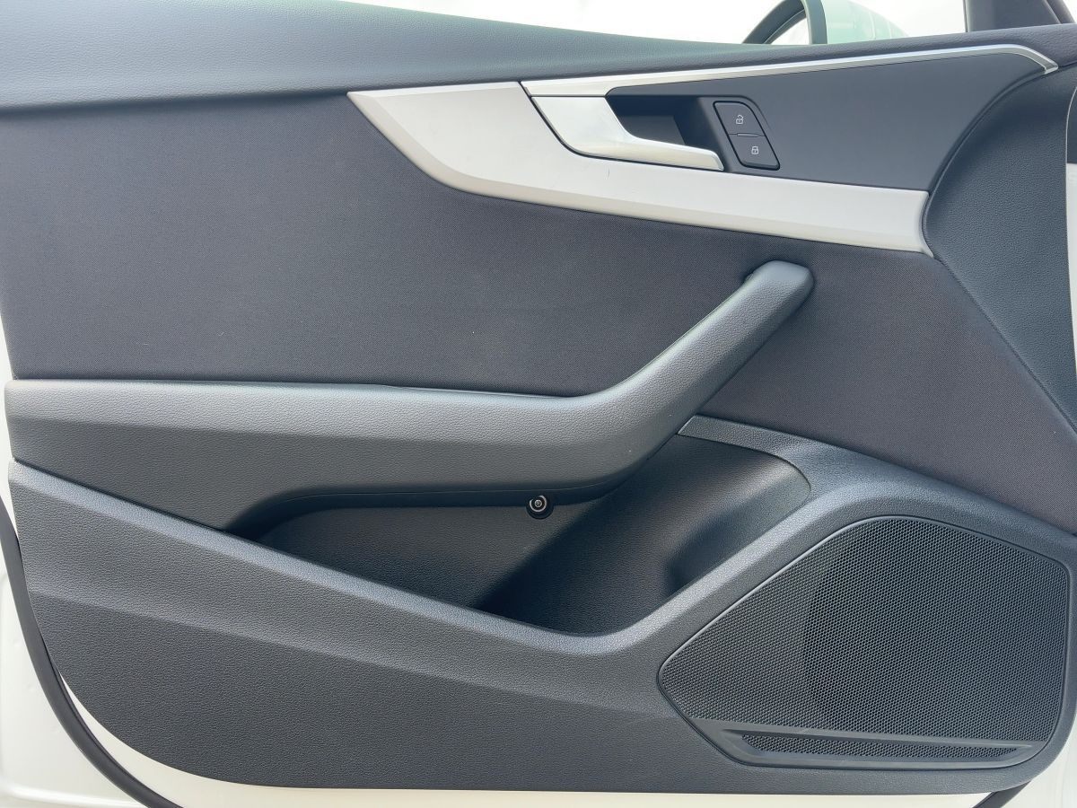 Audi A4 - Bild 14