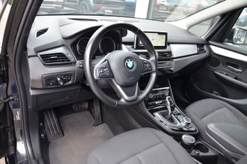 BMW 218 Gran Tourer - 12