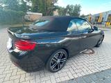 BMW 218i Cabrio M-Paket K-Zugang Navi PDC, usw. - : Cabrio, Us