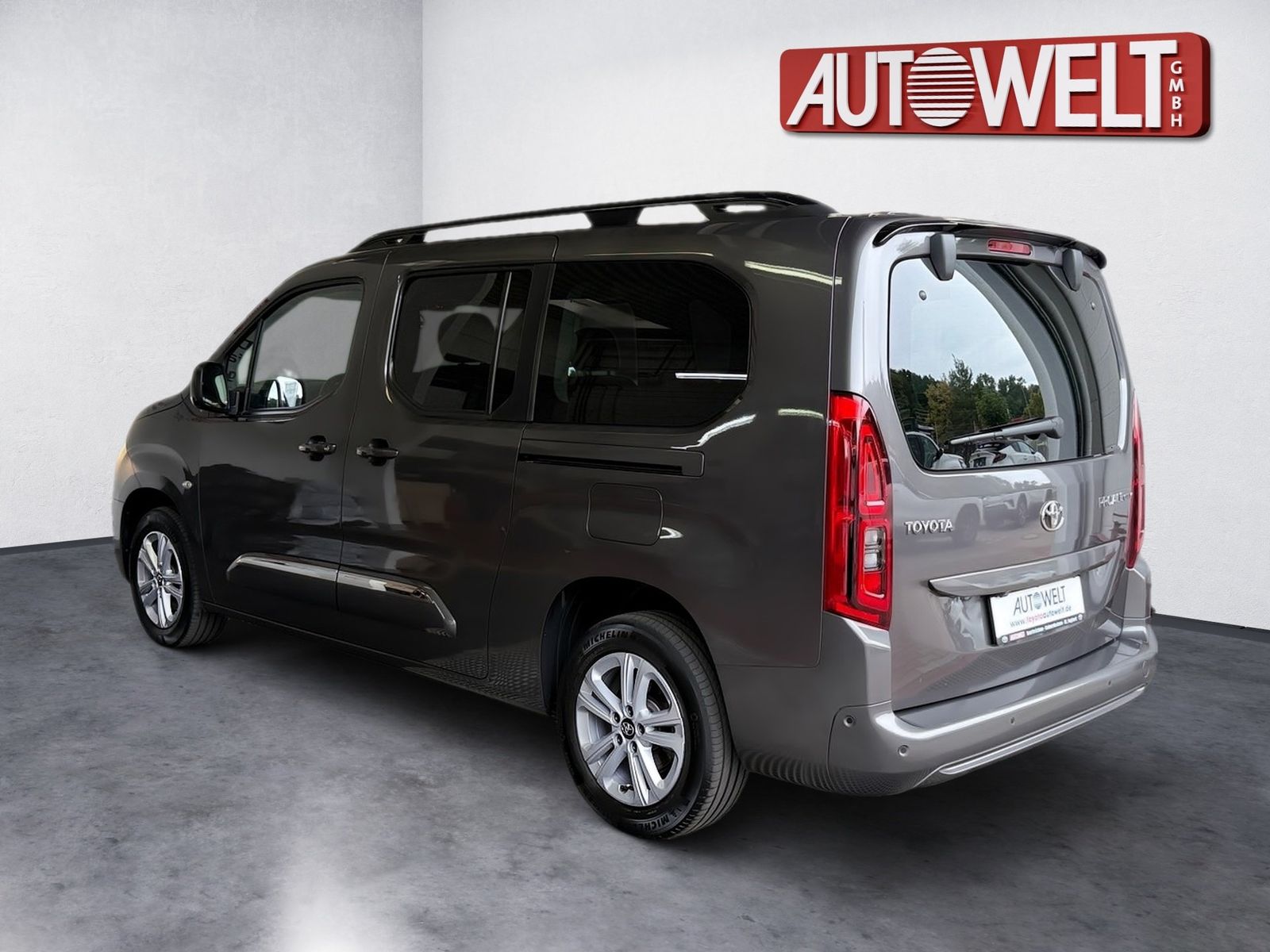 Fahrzeugabbildung Toyota Proace City Verso 1.2 L2 D Team Deutschland Navi