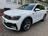 Volkswagen Tiguan Highline BMT/ 4Motion/R-Line/Panorama - VW Tiguan Gebrauchtwagen in Dortmund
