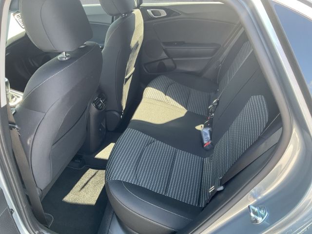 Fahrzeugabbildung Kia Ceed ULTIMATE EDITION 1.0 T-GDI  *STYLE-PAKET*