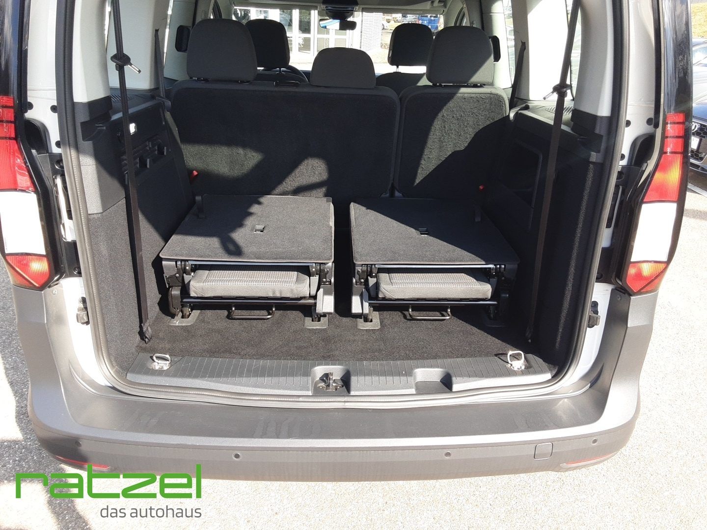 Fahrzeugabbildung Volkswagen Caddy 2.0 TDI Navi DAB Spurhalteass. Notbremsass