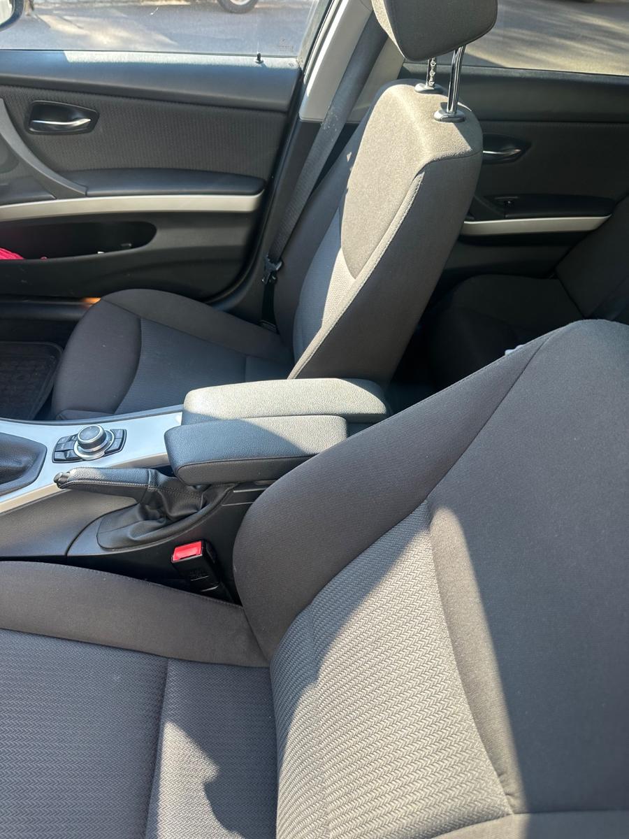 BMW 318 2012 — photo 7