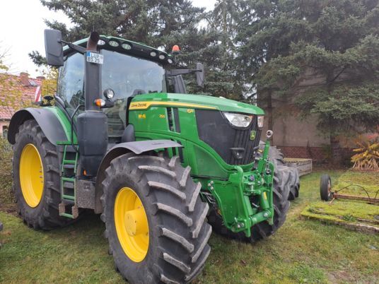 John Deere 6R250