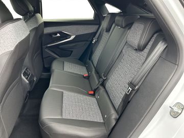 Peugeot 3008 Allure Hybrid 145 360° AHK SHZ NAVI LED