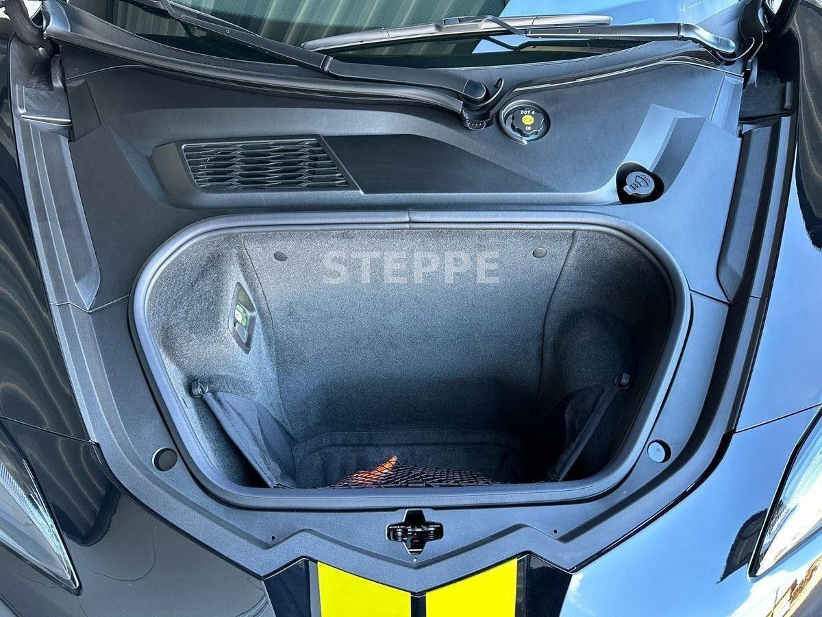 Corvette C8 Stingray Coupe 6,2 V8 3LT Europamodell