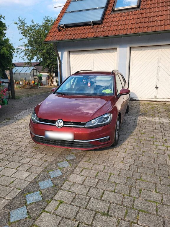 Image of Volkswagen Golf