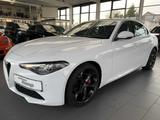 Alfa Romeo Giulia Super 2,2 - Alfa Romeo Giulia: Super