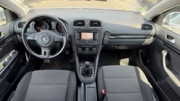 Volkswagen Golf - 10