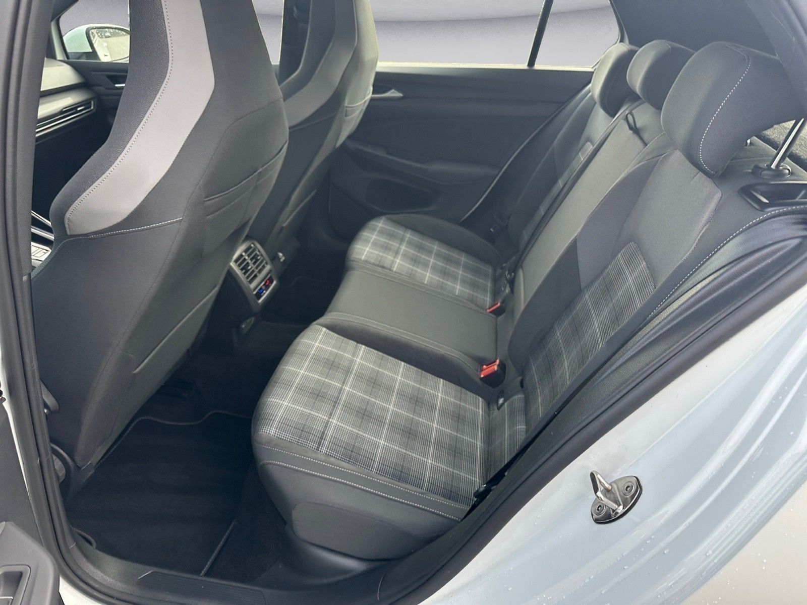 Volkswagen Golf - Bild 9
