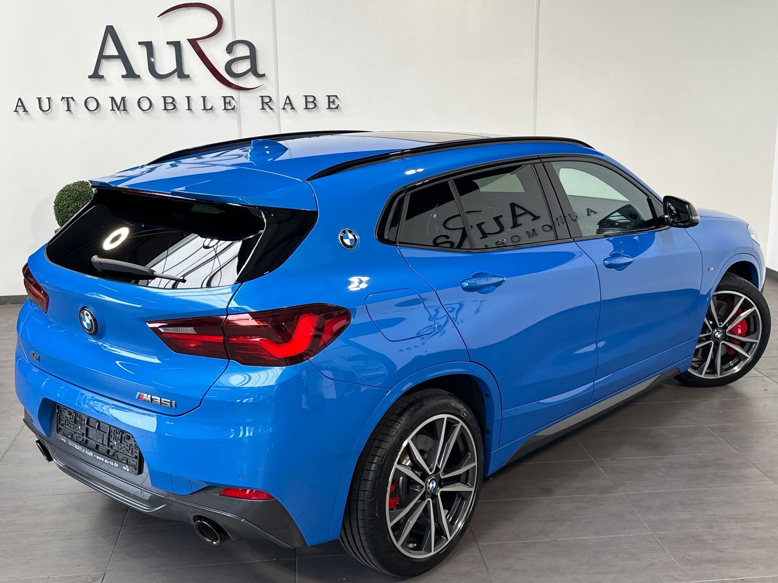 Fahrzeugabbildung BMW X2 M35i NAV+LED+PANO+HUD+KAM+SHZ+PDC+DAB+KLIMA