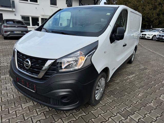 NISSAN NV300
