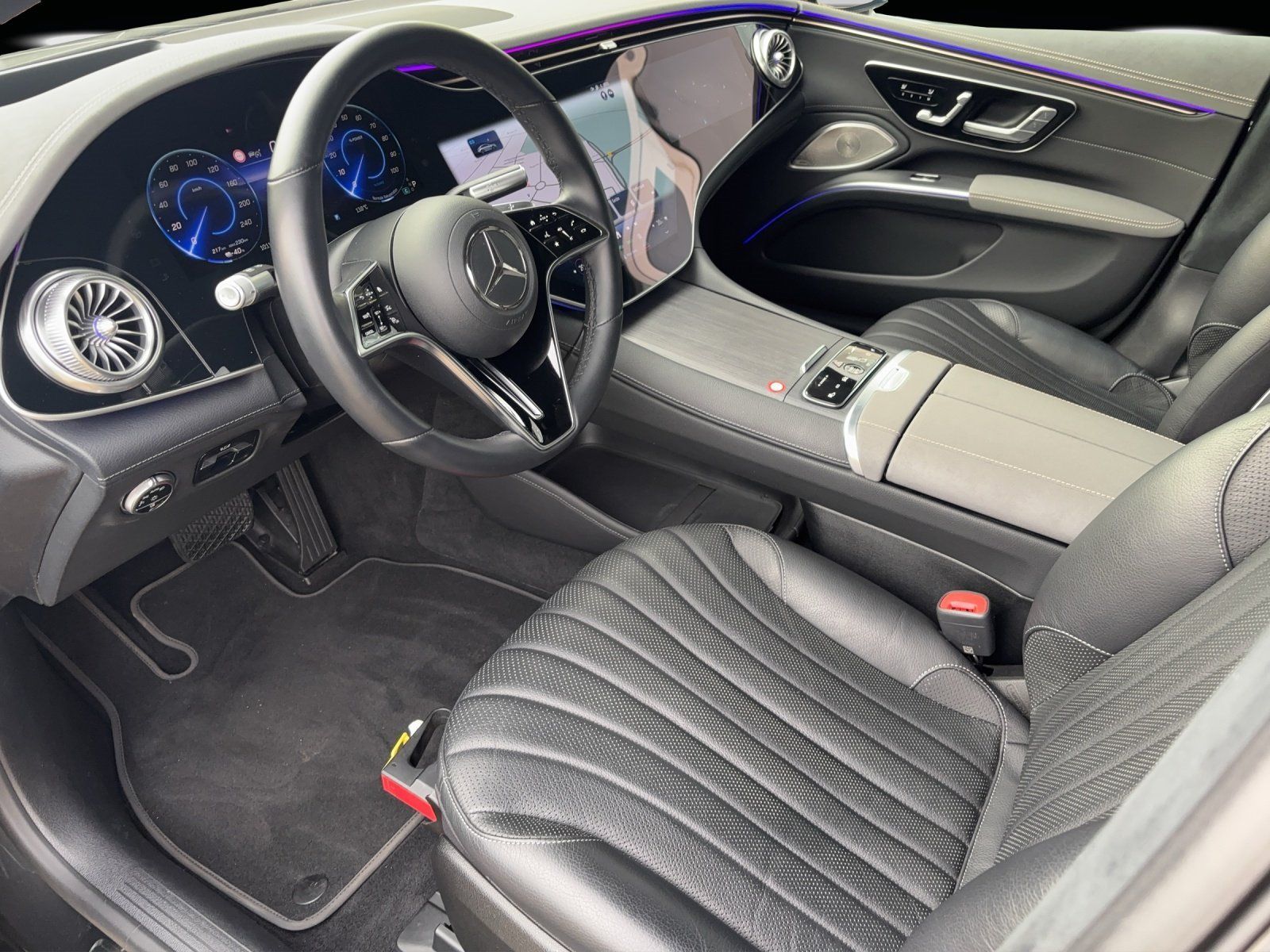 Fahrzeugabbildung Mercedes-Benz EQS580 AMG Prem+ HYPER Massage TV AR-HUD HAL DWA