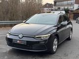 Volkswagen Golf VIII Variant Life 2.0TDI/150PS/LED/AHK - Volkswagen Golf: TDI 150 Ps