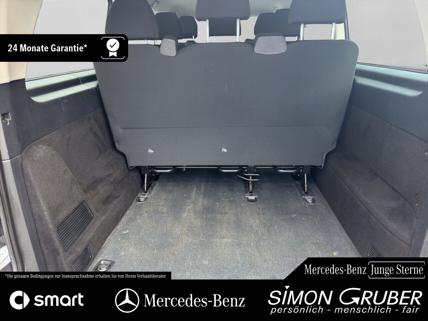 Fahrzeugabbildung Mercedes-Benz Vito 114 Tourer extralang Navi Kamera 8 SSitzer