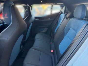 Volvo EX30 Plus 2WD Pure Electric