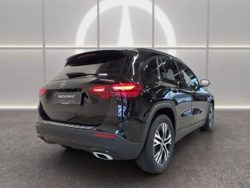 Mercedes GLA 180 - 4
