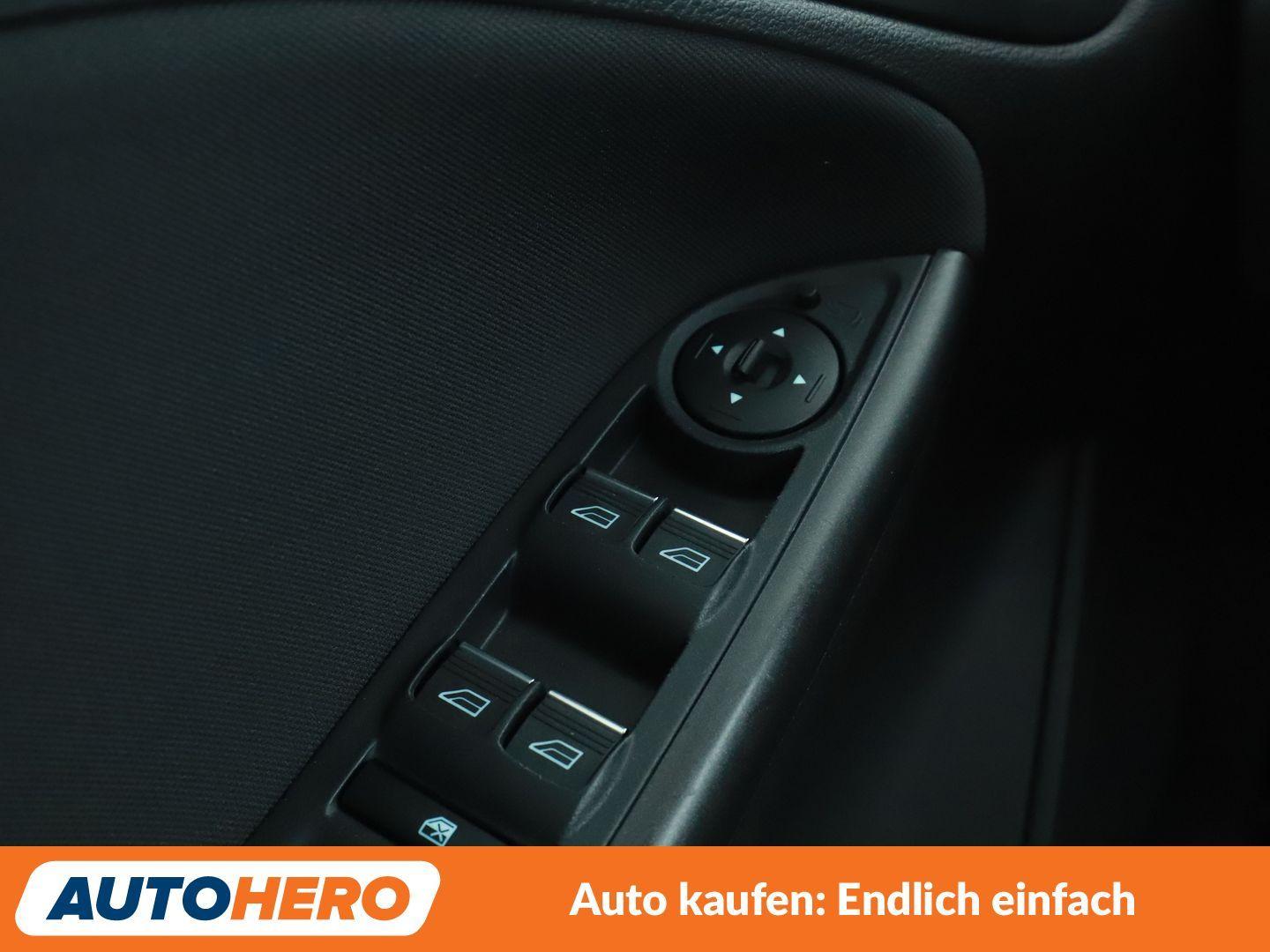 Ford Focus 1.0 EcoBoost Business*NAVI*TEMPO*PDC*SHZ*