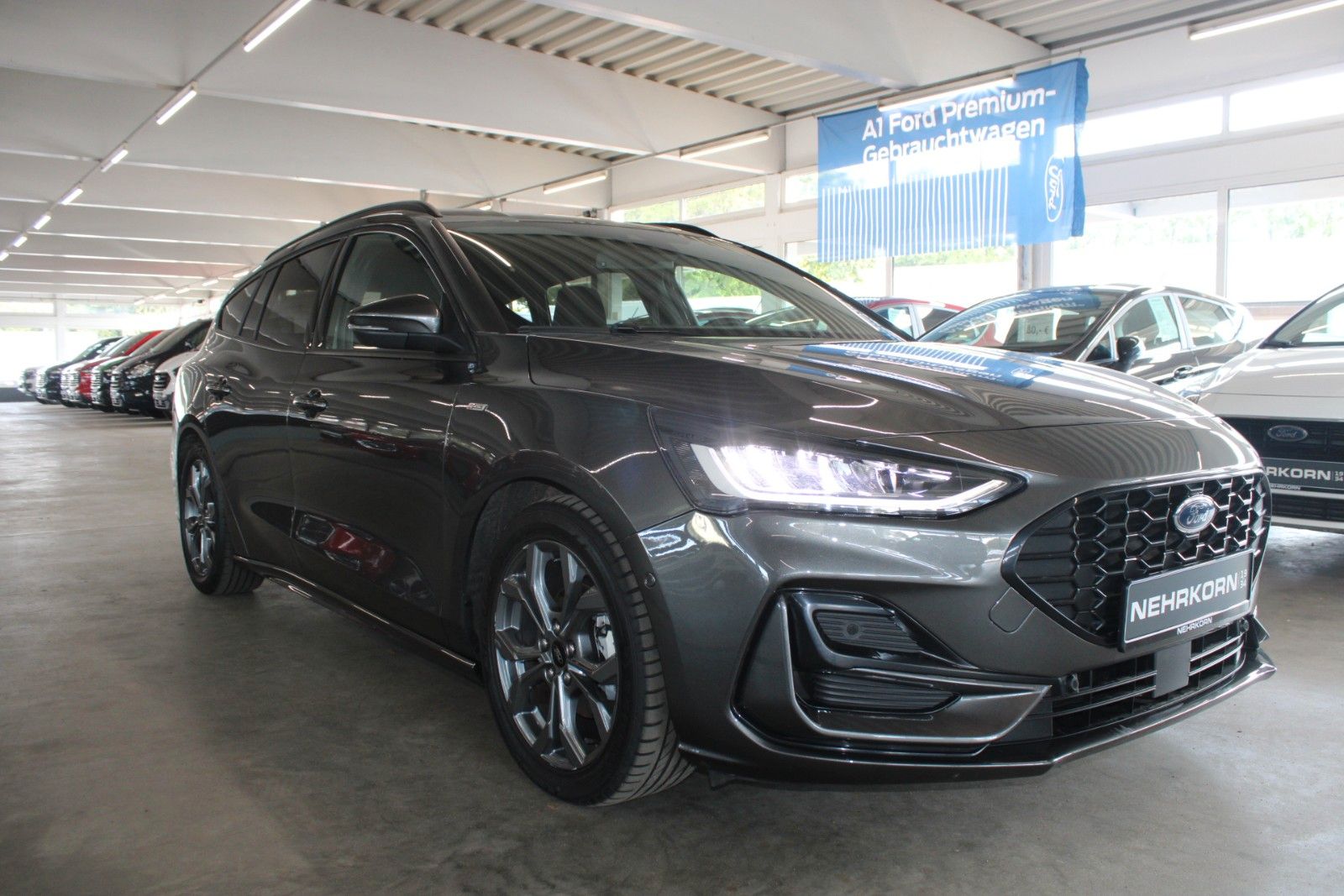 Fahrzeugabbildung Ford Focus ST-Line Aut. LED ACC BLIS WinterPaket uvm.