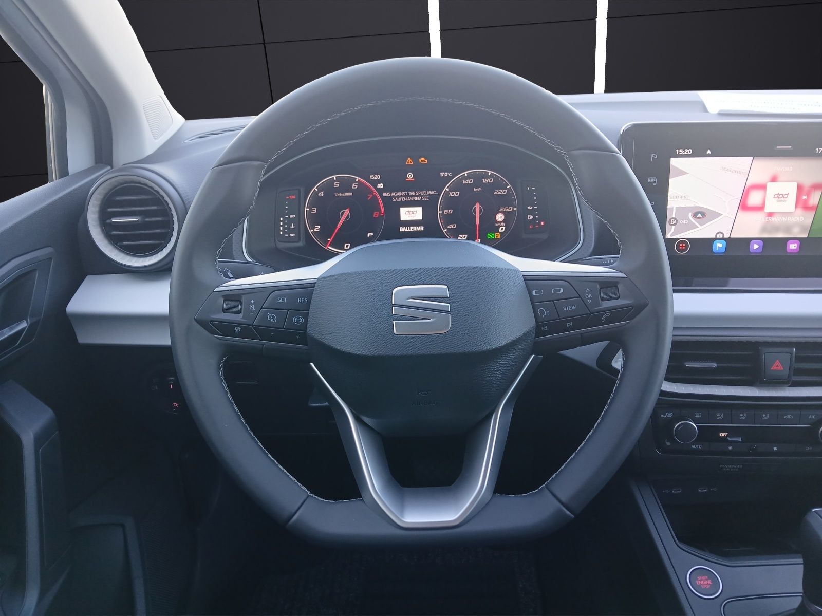 Fahrzeugabbildung SEAT Ibiza Road Edition TSI DSG LED ACC Navi RFK SH A