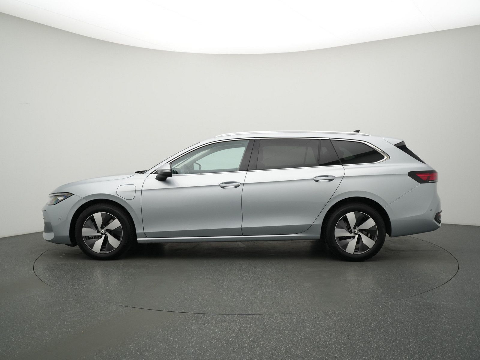 Volkswagen Passat - Bild 16