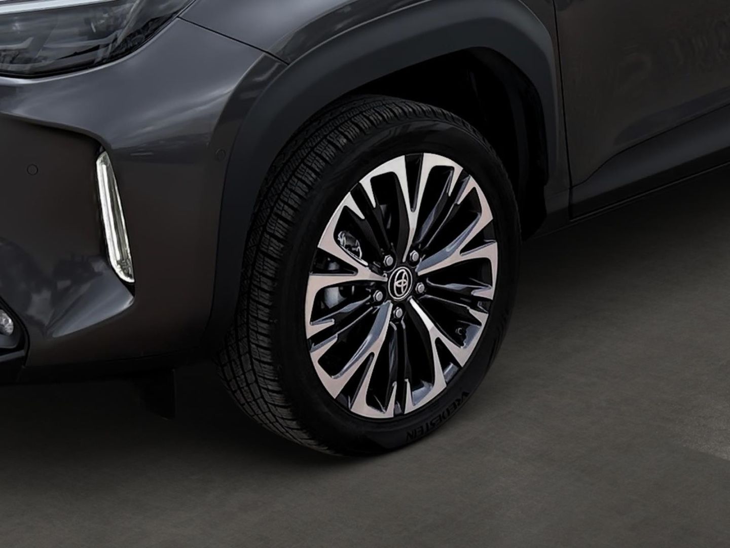 Fahrzeugabbildung Toyota Yaris Cross ELEGANT AHK+ALLWETTER+CARGO-P+WINTER