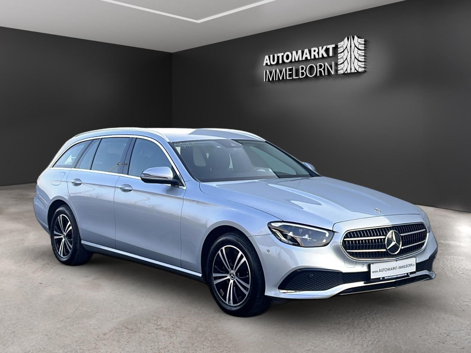 MERCEDES-BENZ E 220 d ALLRAD Kamera*LED*Leder*Spur+TWinkel*DAB