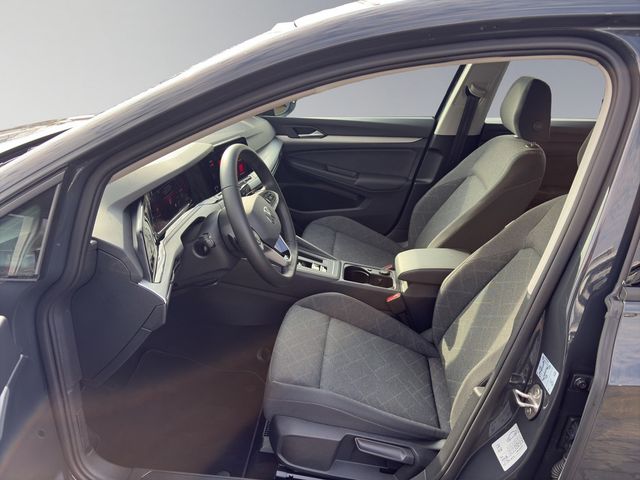 Golf VIII Life 1.5 eTSI DSG Rückfahrkamera, Navi