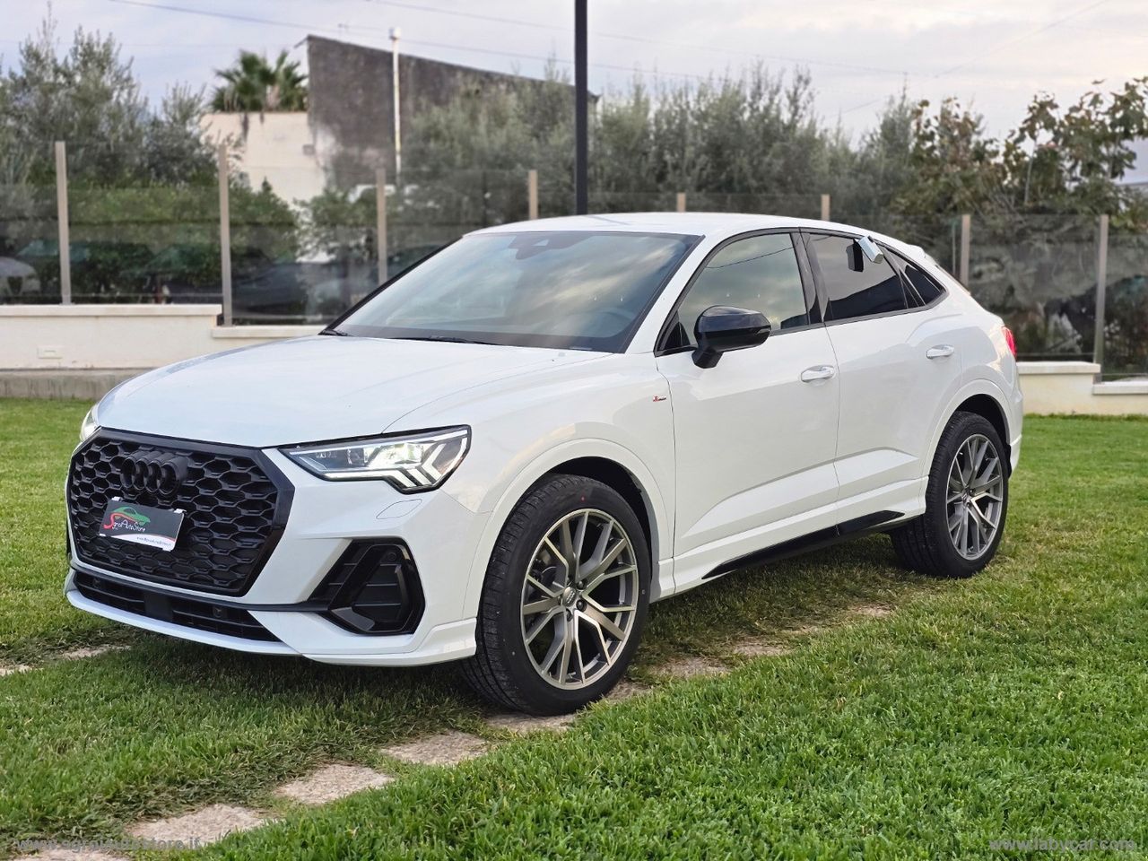 Audi AUDI Q3 SPB 35 TDI S tronic S line edition imagem 3