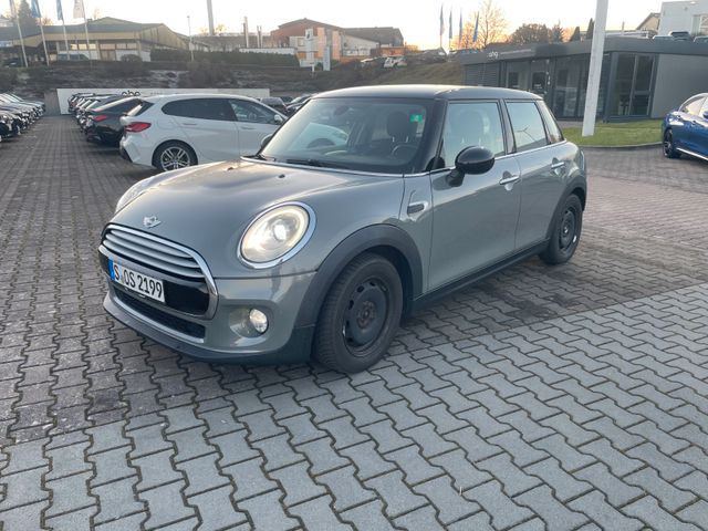 MINI Cooper 5 Türer sehr gepflegt