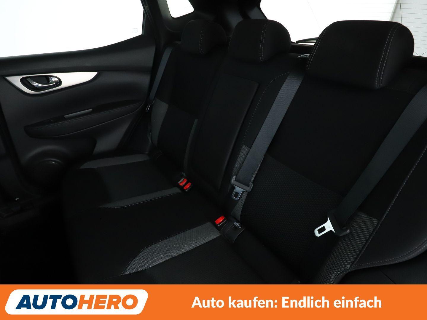 Nissan Qashqai 1.3 DIG-T N-Connecta Aut*NAVI*LED*TEMPO*