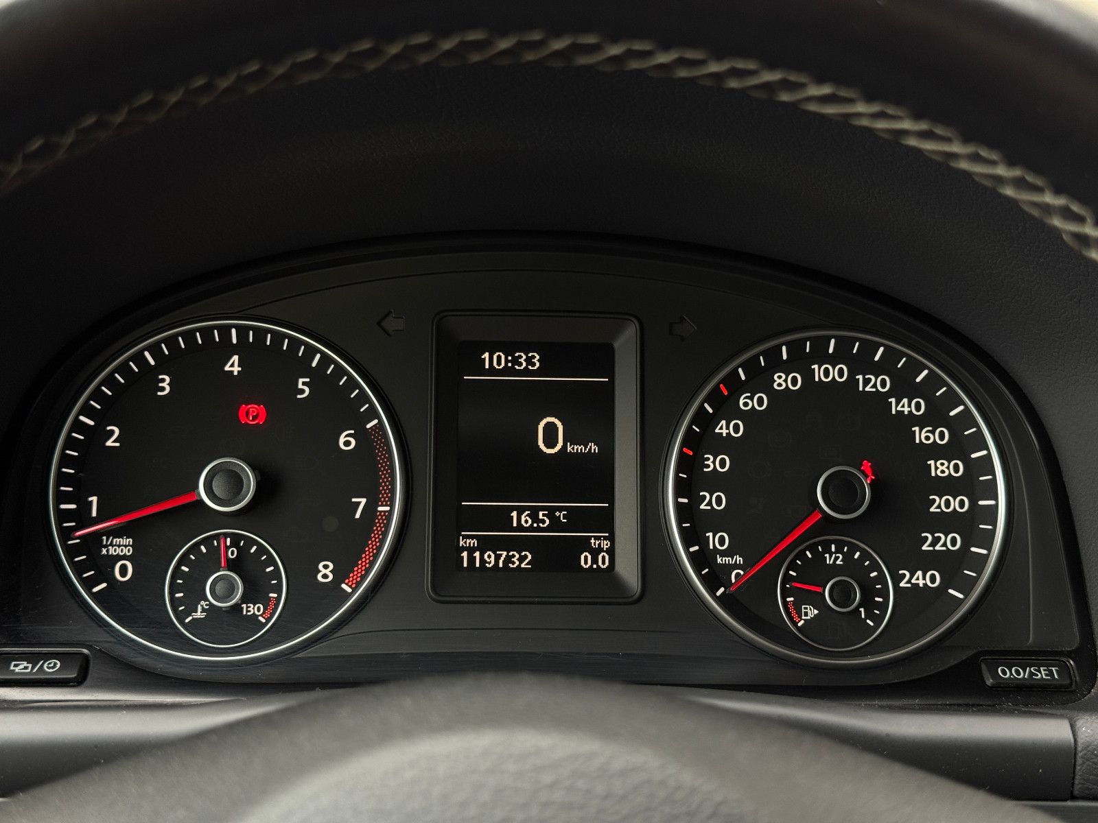 Fahrzeugabbildung Volkswagen Touran Cup 1.2 TSI 7-Sitzer Bi-Xenon GRA SHZ PDC