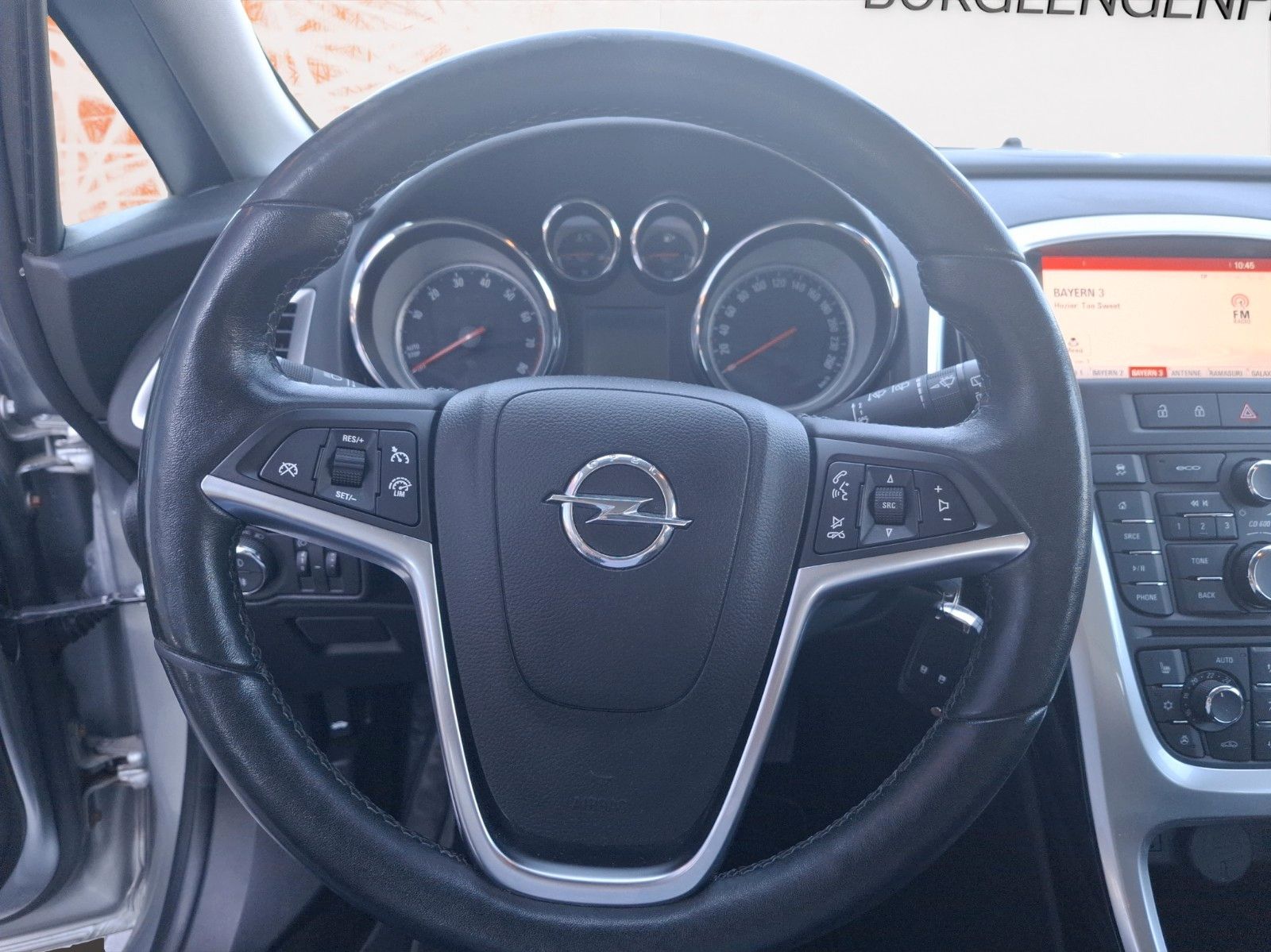 Fahrzeugabbildung Opel Astra J Lim. 5-trg. Energy! beh. LR ! NAVI ! PDC