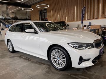 BMW 320d Sport Line *ACC*NAVI*LED*CARPLAY*DAB*