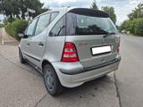 Mercedes-Benz A 140 CLASSIC --- TÜV 10/2026 --- - silberne Mercedes-Benz A 140